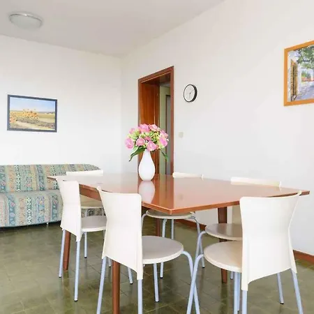 Apartment In Lignano 21766 *