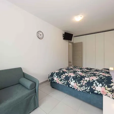 In Lignano 21766 Apartment *